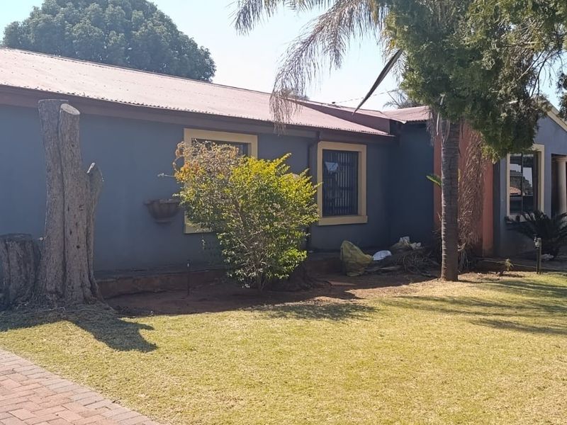 House For Sale in Danville, Pretoria - Photo 3