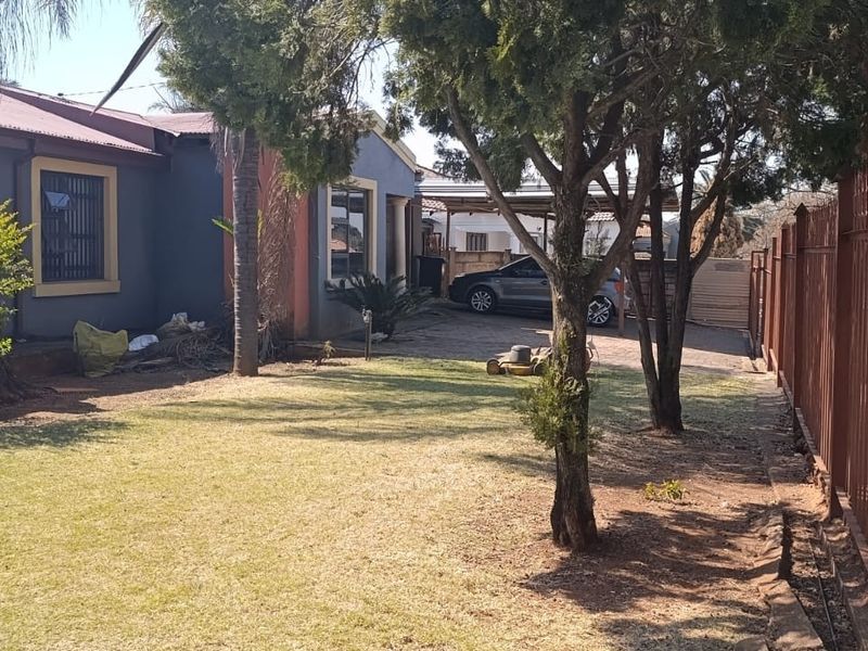 House For Sale in Danville, Pretoria - Photo 2