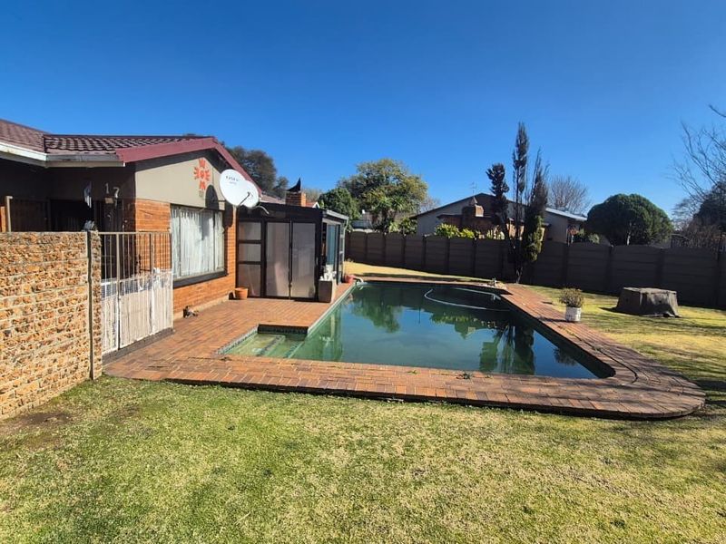 Family Home  in Dal Fouche - Photo 4