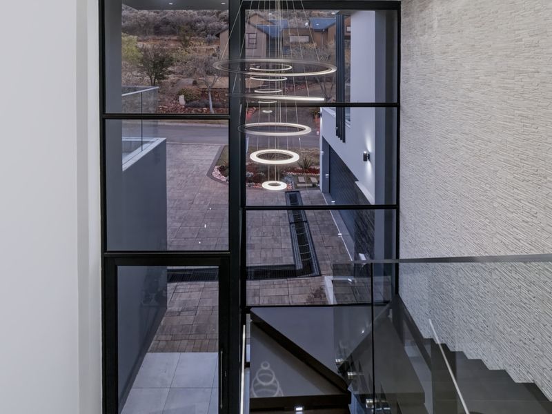 Contemporary 4 Bedroom Luxury Home with Pool, Solar and Panoramic Views | Eye of Africa - Photo 5