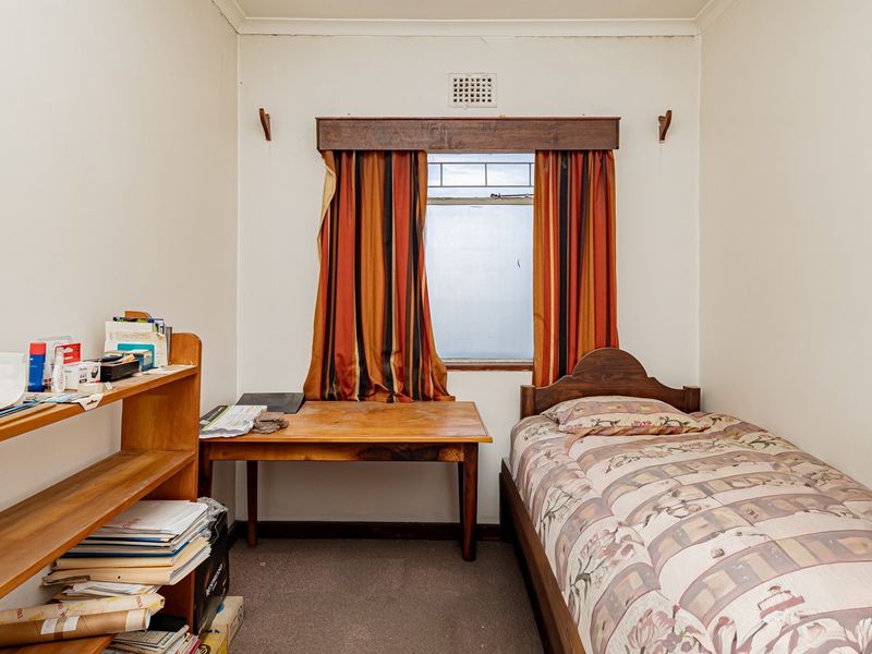 Sunny 2-Bedroom Apartment with Mountain Views in Bellville - Photo 7
