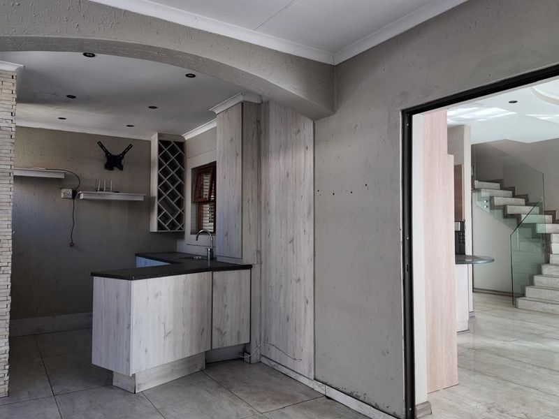 House For Sale in Emfuleni Golf Estate, Vanderbijlpark - Photo 3