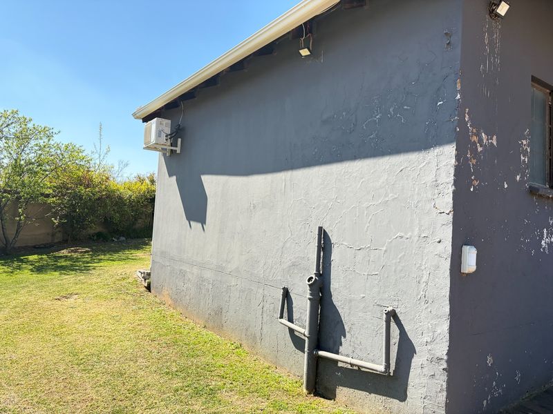 House For Sale in Cosmo City, Roodepoort - Photo 2