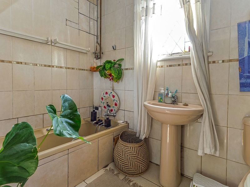 Apartment Block For Sale in Greyville, Durban, KwaZulu Natal - Photo 8