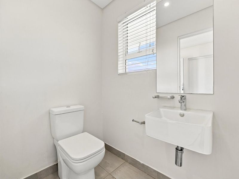 Move-In Ready / Packed with All the Bells and Whistles | 3-Bedroom Paarl Estate House - Photo 10