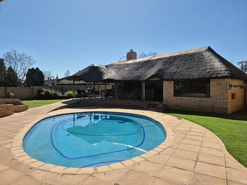 House For Sale in Van Der Hoff Park, Potchefstroom, North West - Photo 10
