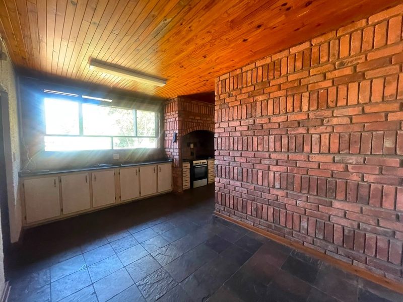 House For Sale in Colts Hill White River Mpumalanga - Photo 6