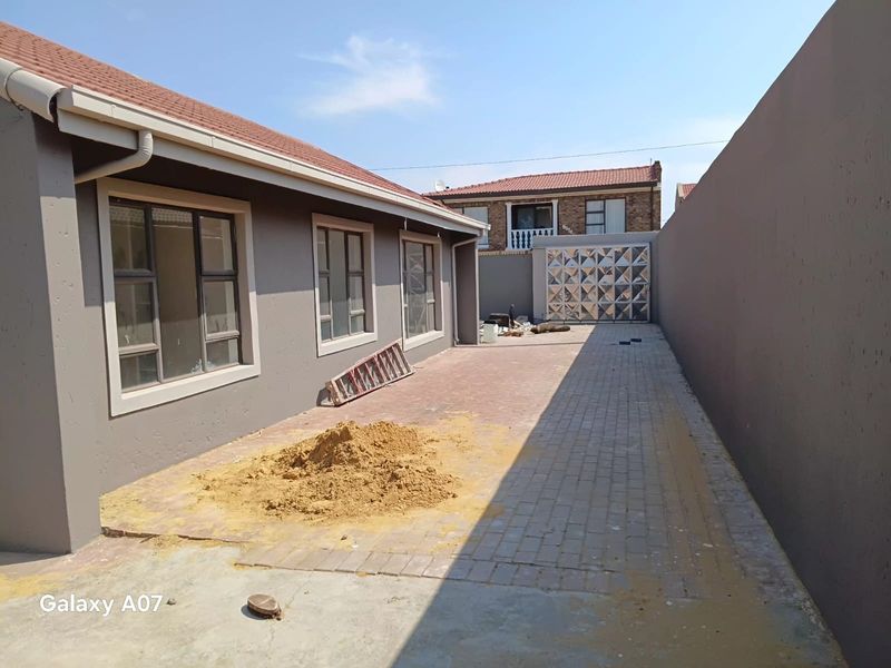 House sale in Pimville - Photo 6