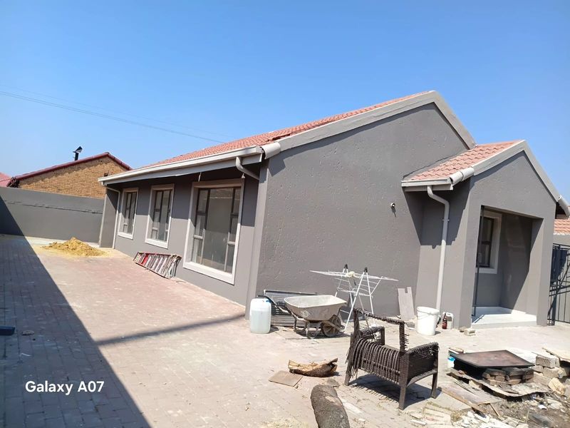 House sale in Pimville - Photo 5