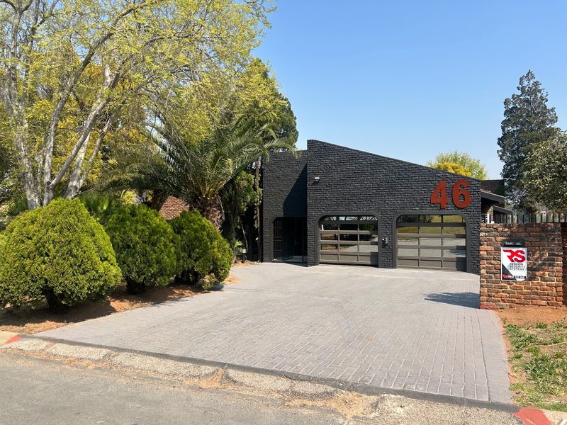House For Sale in SE 3, Vanderbijlpark SE - Photo 2