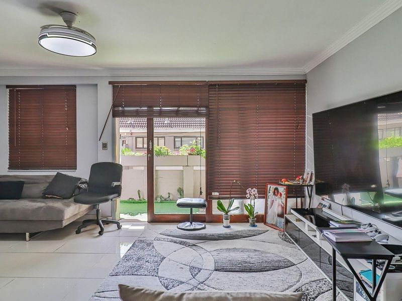 Townhouse For Sale in Morningside, Durban, KwaZulu Natal - Photo 3