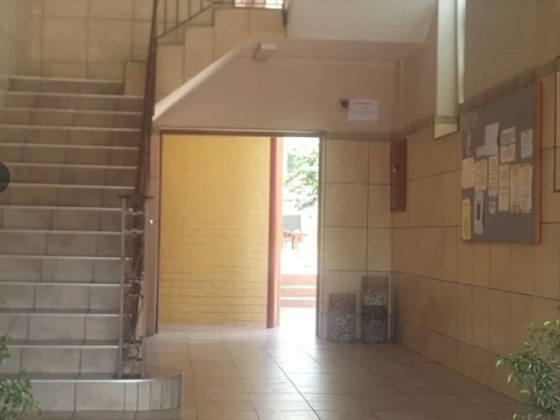 Apartment For Sale in Parkhill Gardens, Germiston - Photo 2