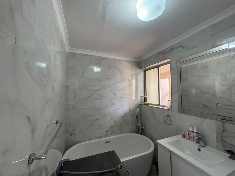 Apartment For Sale in Hermanus Beach Club, Hermanus - Photo 5