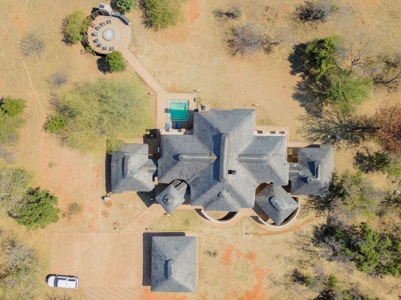 Five Bedroom Safari Lodge on Zebula Golf Estate and Spa - Photo 3