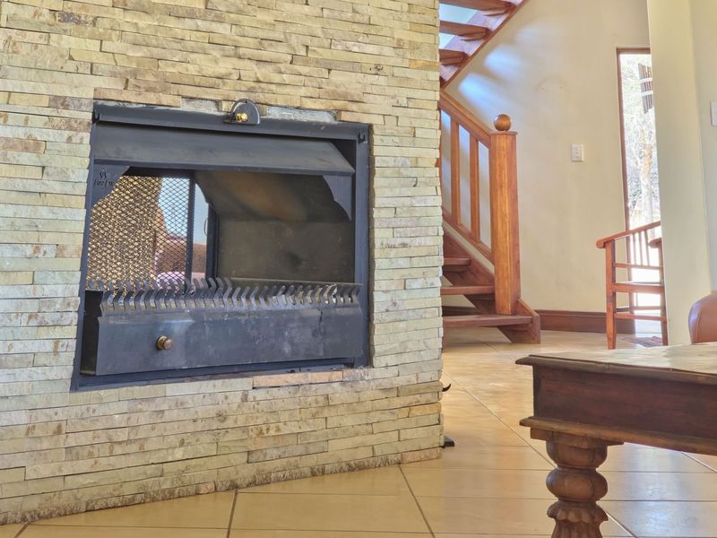 Five Bedroom Safari Lodge on Zebula Golf Estate and Spa - Photo 10