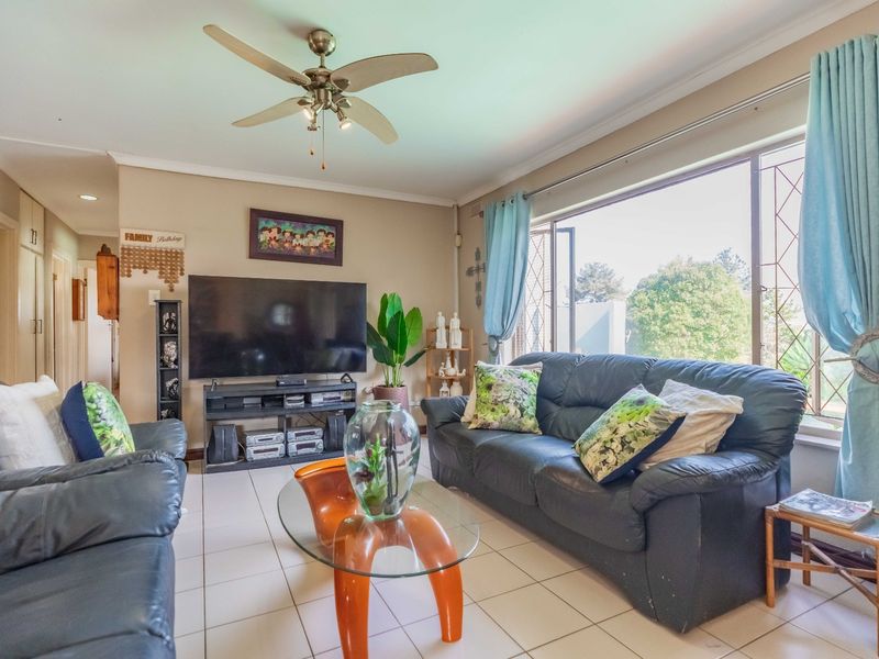 Your New Family Home Is Waiting - Photo 5
