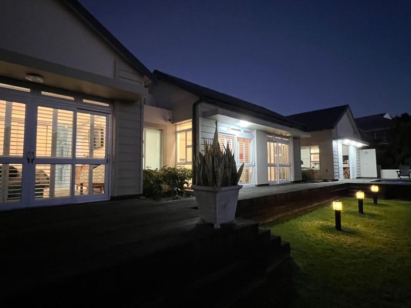 House For Sale in Marina Martinique, Jeffreys Bay - Photo 3