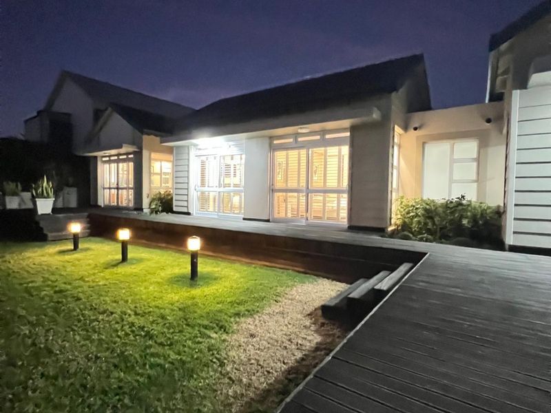 House For Sale in Marina Martinique, Jeffreys Bay - Photo 2