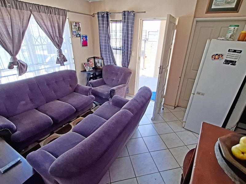 3 Bedroom house with spacious plot - Photo 8