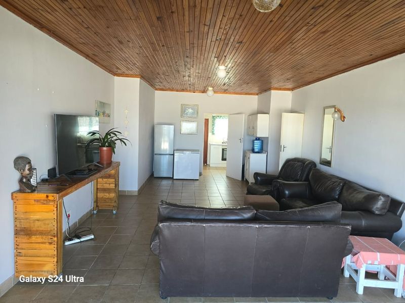 House To Rent in Glengariff, East London - Photo 6
