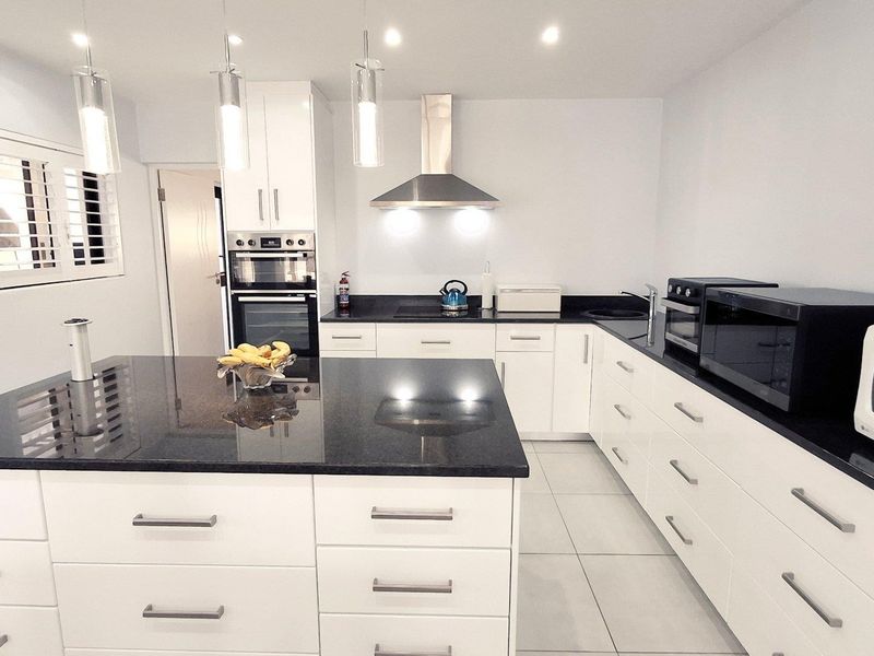 House For Sale in Stilbaai Wes, Stilbaai - Photo 5