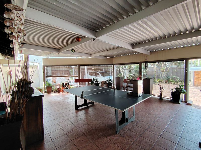 Expansive House For Sale in Beverley Hills, Durban, KwaZulu Natal - Photo 3