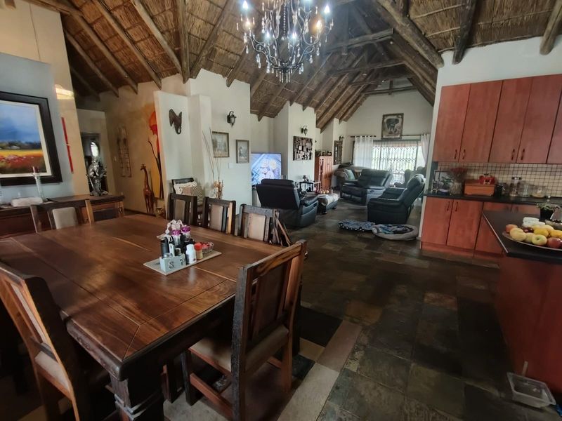 7.2ha Private Off-Grid Bushveld Lifestyle Property - Photo 8