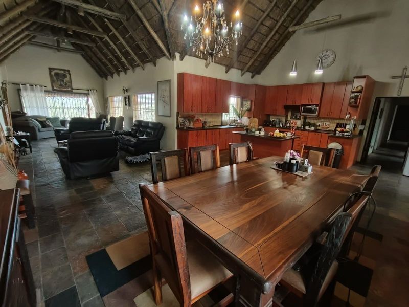 7.2ha Private Off-Grid Bushveld Lifestyle Property - Photo 6
