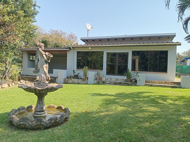Space, Privacy and Possibilities - A Wonderful Family Home Near Dolphin Bay - Photo 2