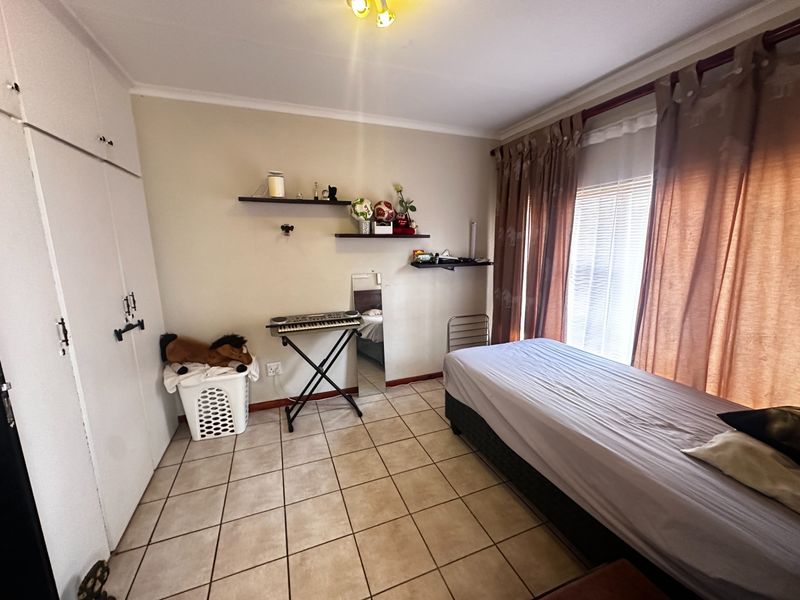 House For Sale in Waterkloof Glen, Pretoria - Photo 10