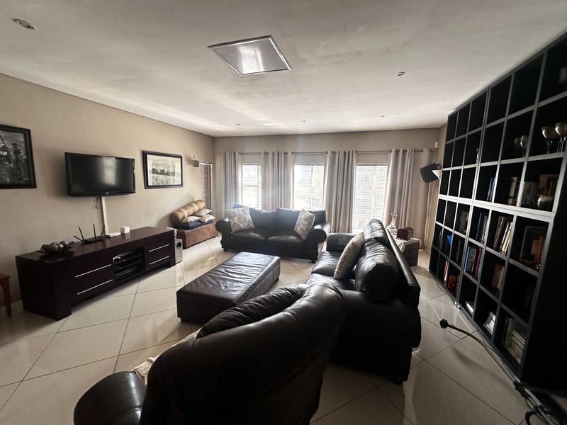 House For Sale in Waterkloof Glen, Pretoria - Photo 4