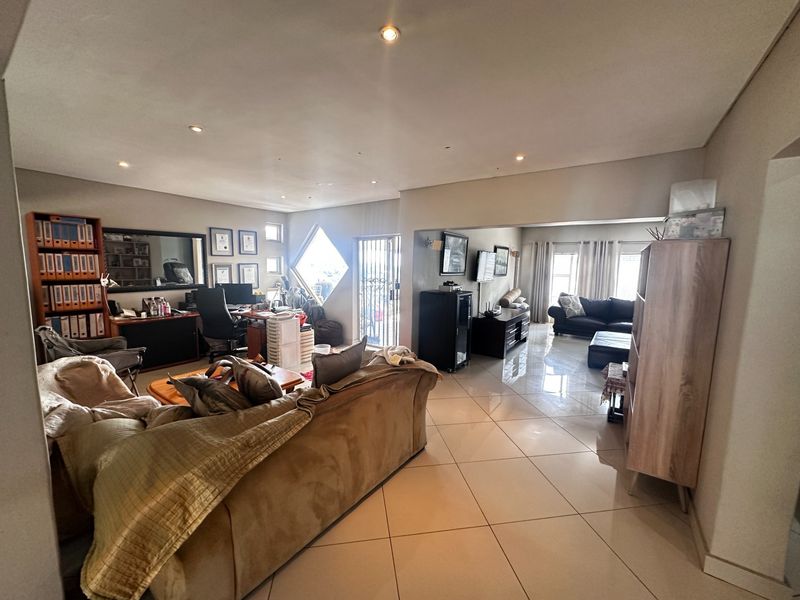 House For Sale in Waterkloof Glen, Pretoria - Photo 6