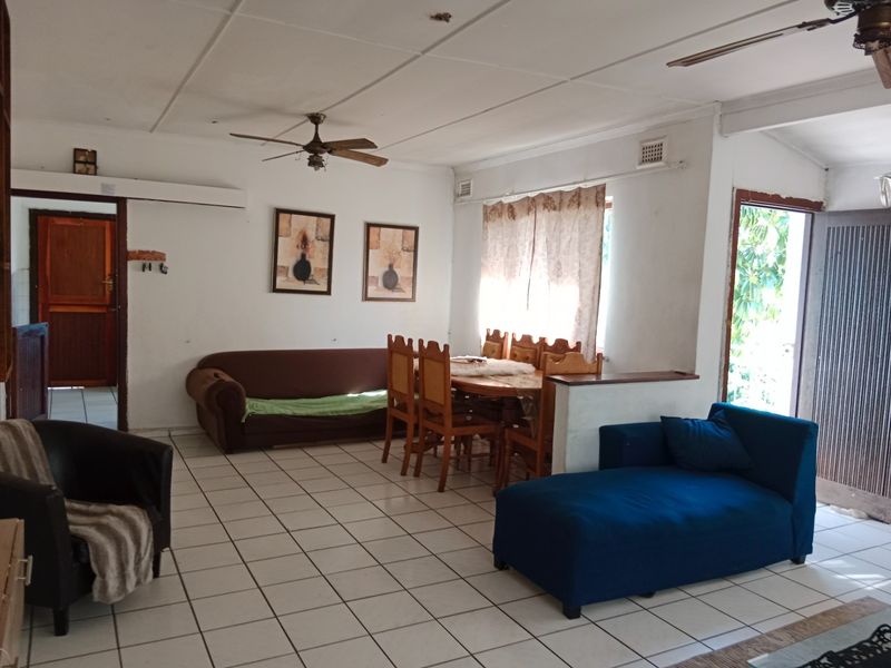 Investment House For Sale - Photo 4