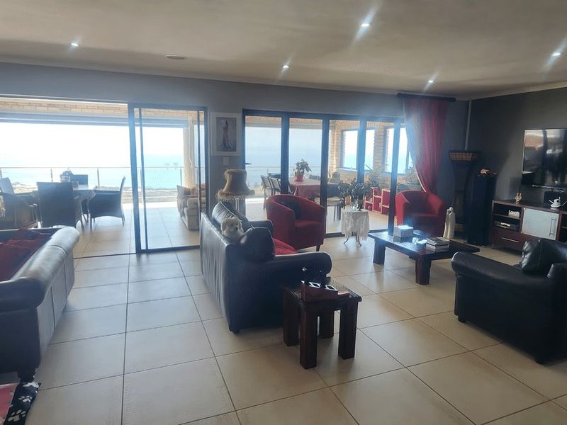 House For Sale in Da Nova, Mossel Bay - Photo 5