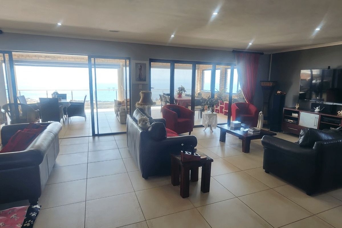 House For Sale in Da Nova, Mossel Bay - Photo 5