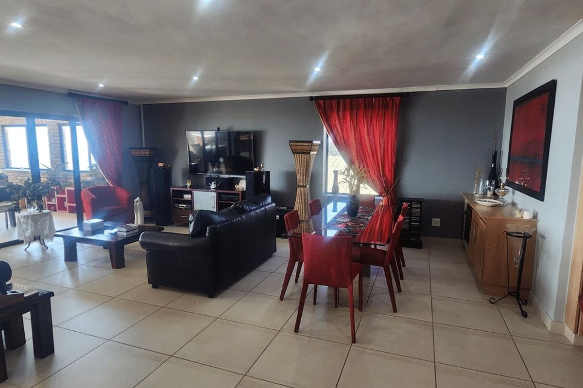 House For Sale in Da Nova, Mossel Bay - Photo 4