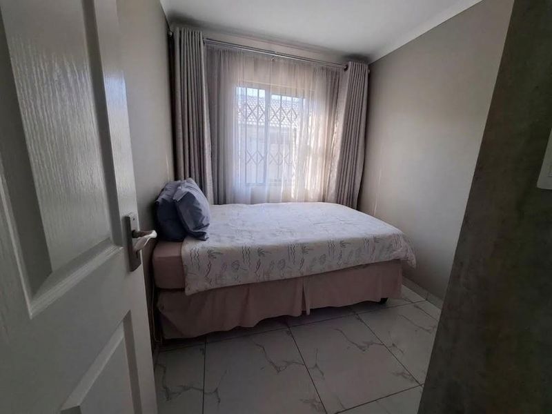 3 BEDROOM HOUSE ON SALE AT TIRONG ESTATE, RANDBURG, JOHANNESBURG - Photo 10