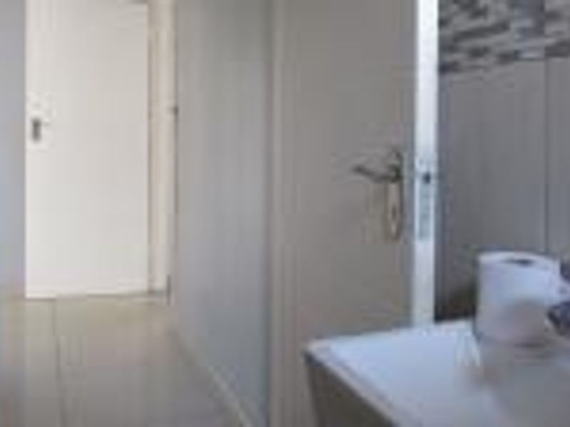 House For Sale in Mid Ennerdale, Johannesburg - Photo 5