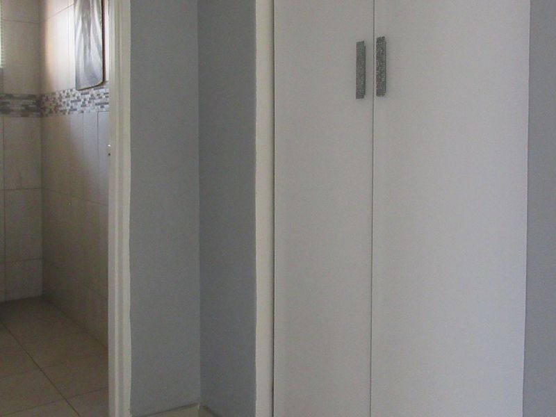 House For Sale in Mid Ennerdale, Johannesburg - Photo 4