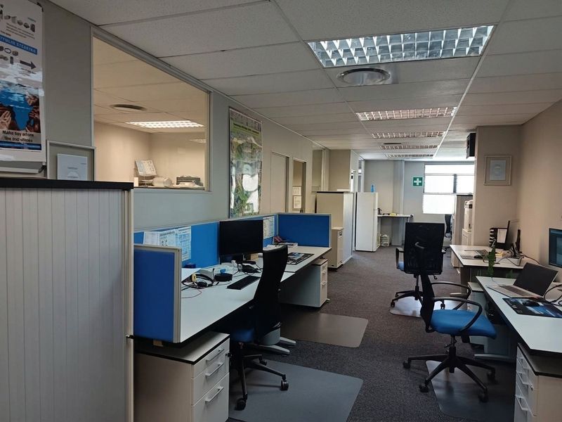 337 m2 Office To Let - Island Office Park, Riverhorse Valley - Photo 8