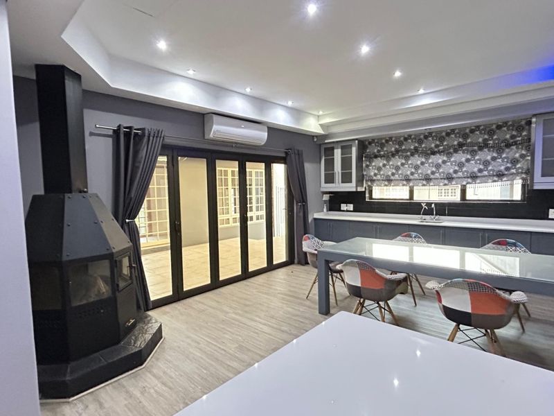 STUNNING MASTERPIECE - MAJESTIC DOUBLE-STOREY FAMILY ESTATE FOR SALE IN THE HEART OF VANDERBIJLPARK - Photo 4