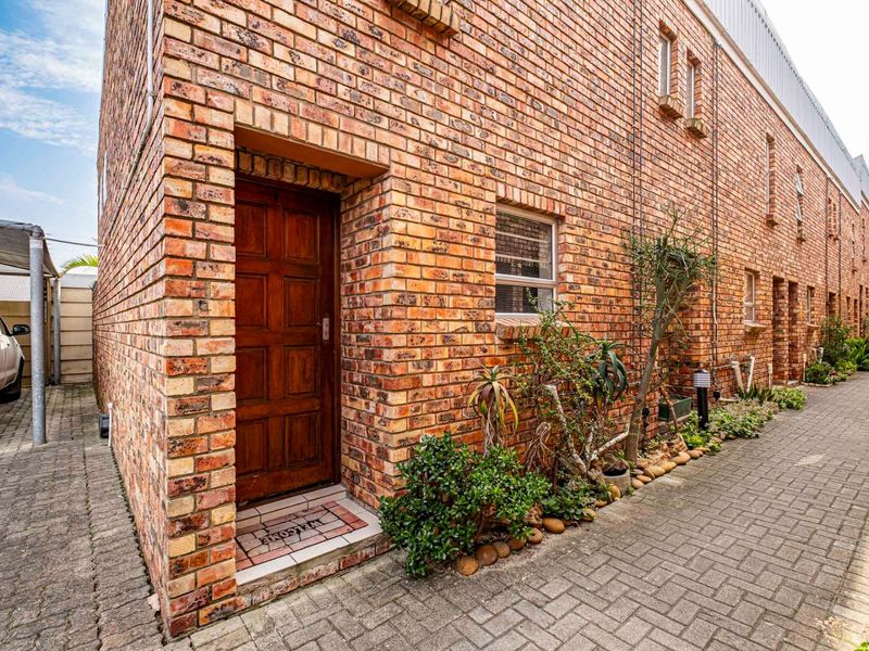 Central, Secure And Low Maintenance Living at Studio 9 - Photo 2