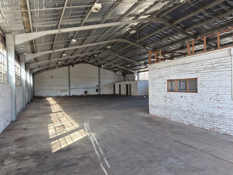 Prime Industrial Warehouse For Sale in Neave Industrial, Gqeberha - Photo 5