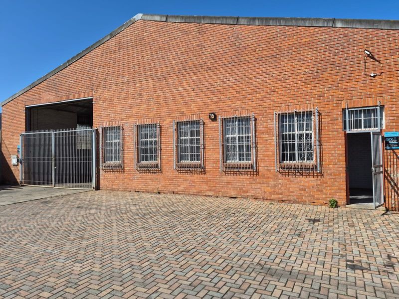 Prime Industrial Warehouse For Sale in Neave Industrial, Gqeberha - Photo 8
