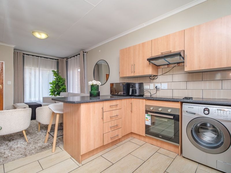 A Perfect Starter Home - Photo 6