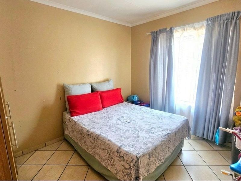 Apartment  For Sale in Vanderbijlpark CW 4, Vanderbijlpark CW, Vanderbijlpark - Photo 10