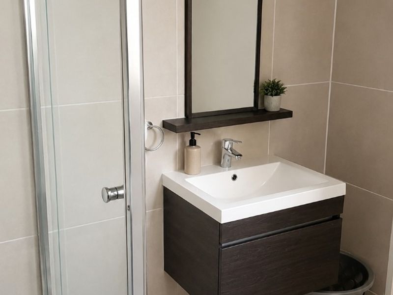 Modern Ground Floor Garden, Unit in Founders Hill - Photo 4