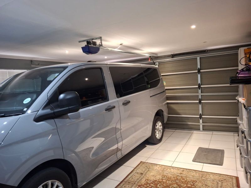 3 Bedroom Family home for sale in  Despatch - Photo 9