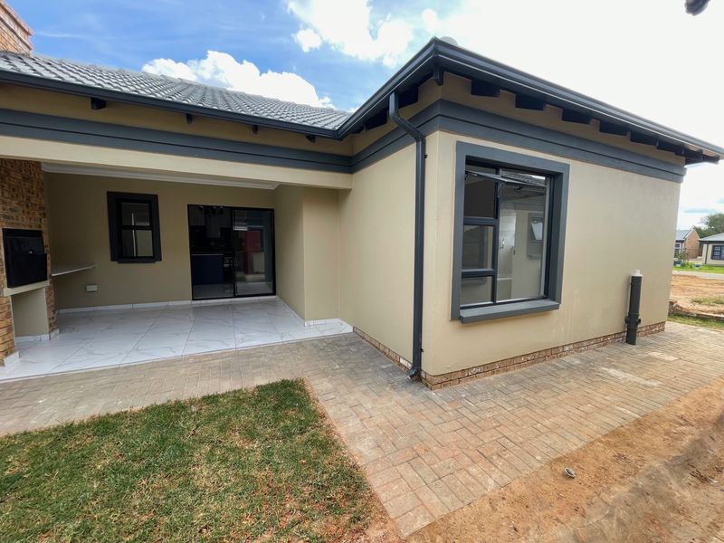 New Development Houses For Sale in Heatherview, Akasia - Photo 10