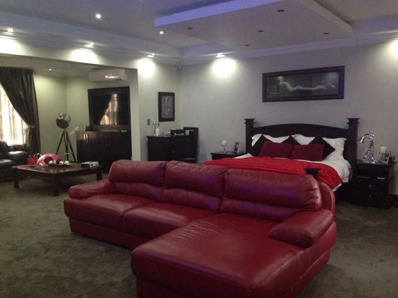 House For Sale in Mantevrede Vanderbijlpark Gauteng - Photo 6